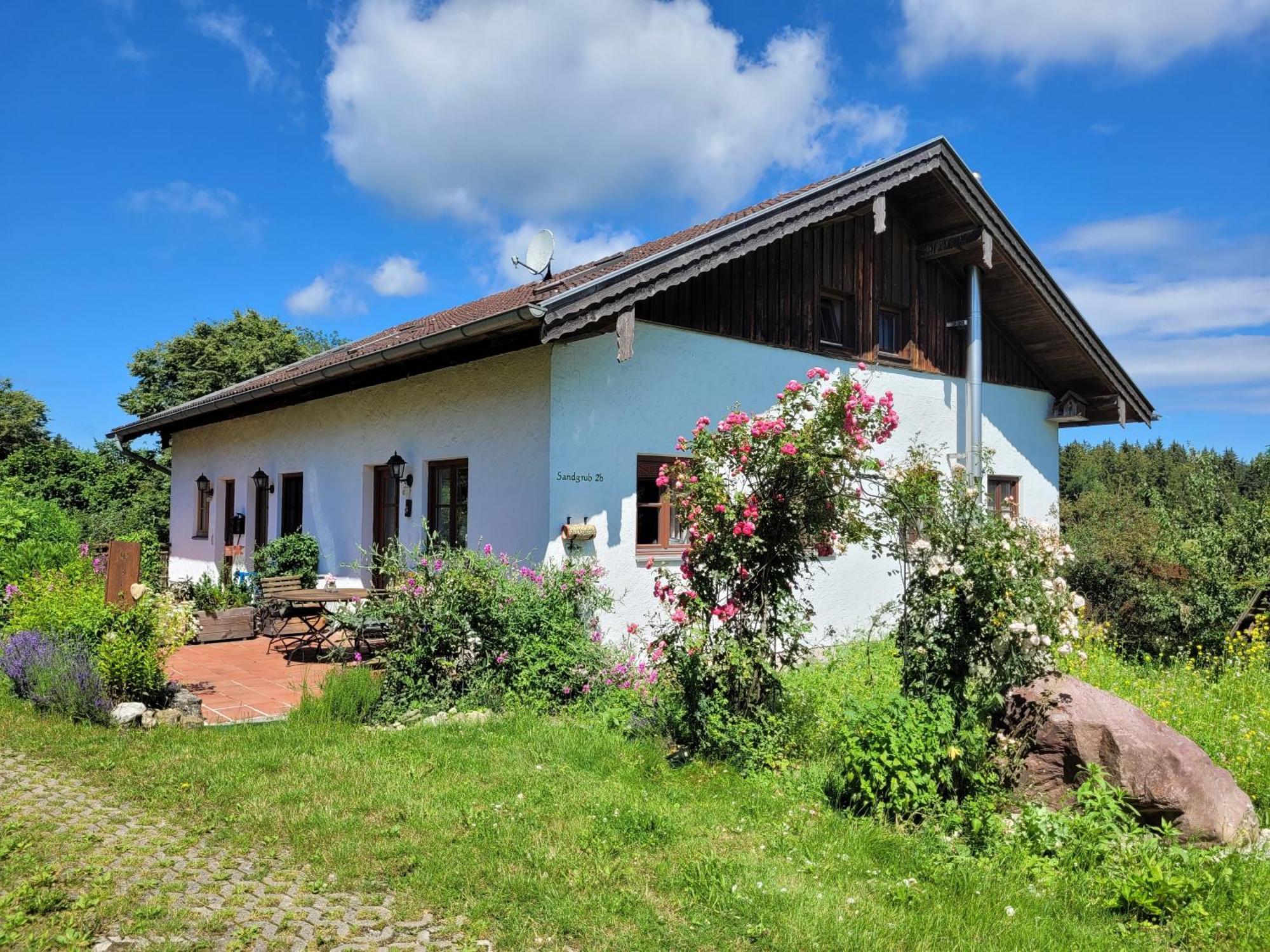 Ferienwohnung Gilg-Kräuterhof Schnaitsee Exterior foto